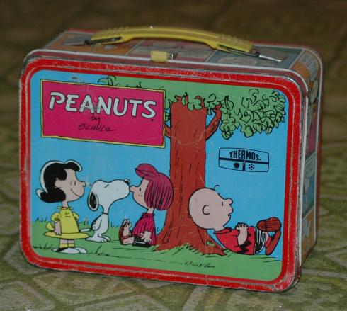 My exact lunchbox.  Well, not MY exact one...but exactly the one I had!  I bought it on Ebay a few years back.